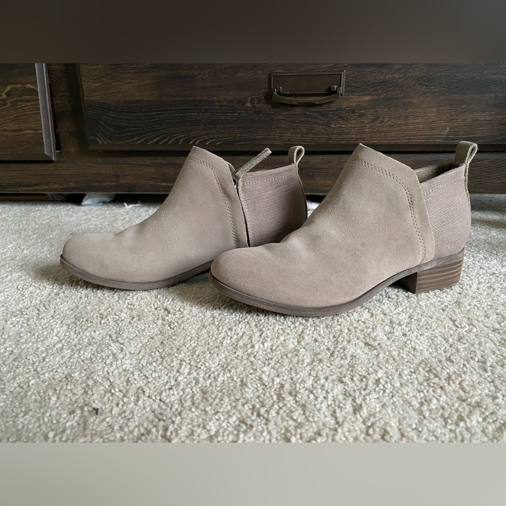 Tom’s Ankle Booties